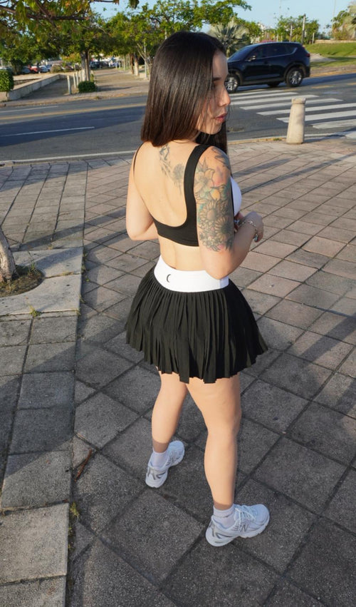 Black and White Set